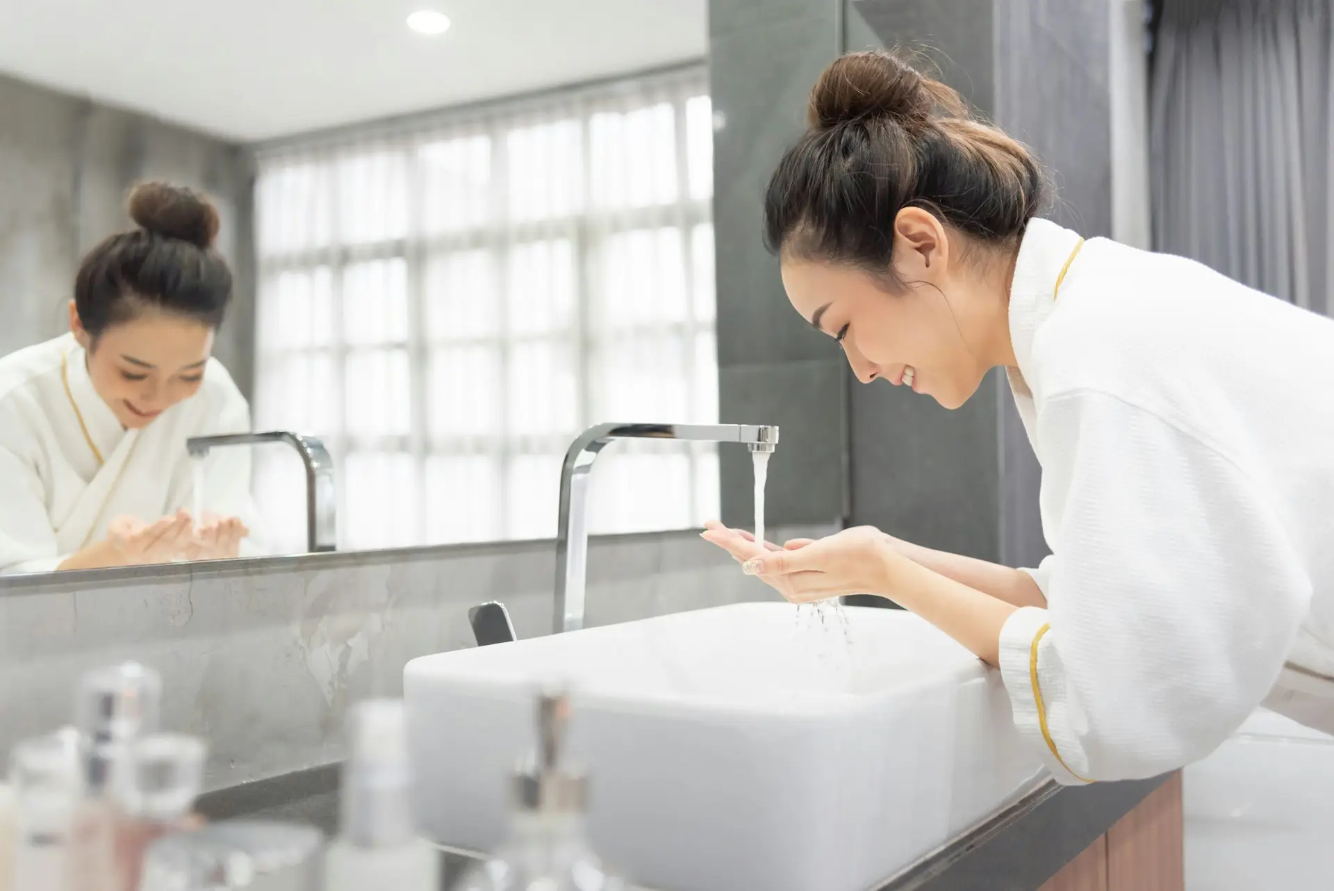 Japanische Pflegeprodukte im Alltag — Symbol für Kaos unaufgeregtes Konsumgüter-Geschäft